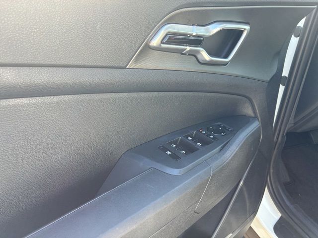 2026 Kia Sportage Hybrid LX photo 5