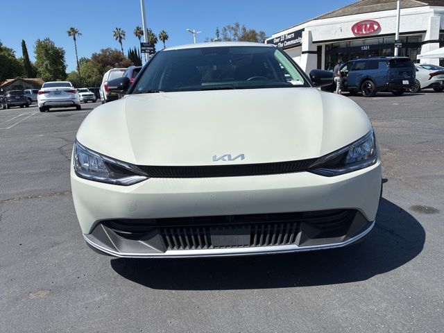 2024 Kia EV6 Light Long Range photo 2