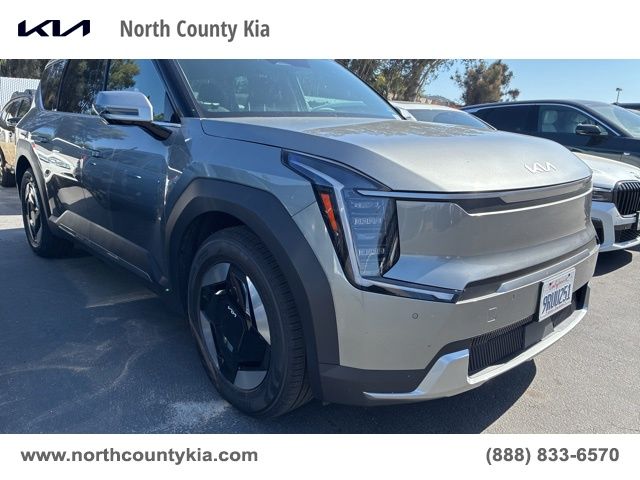 2025 Kia EV9 Light L/R's photo