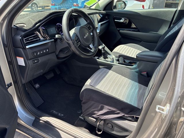 2022 Kia Niro LXS SE photo 5