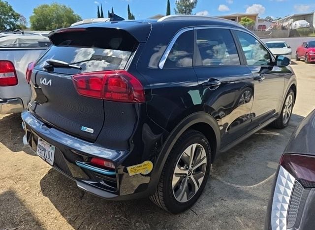 2022 Kia Niro EV S photo 3