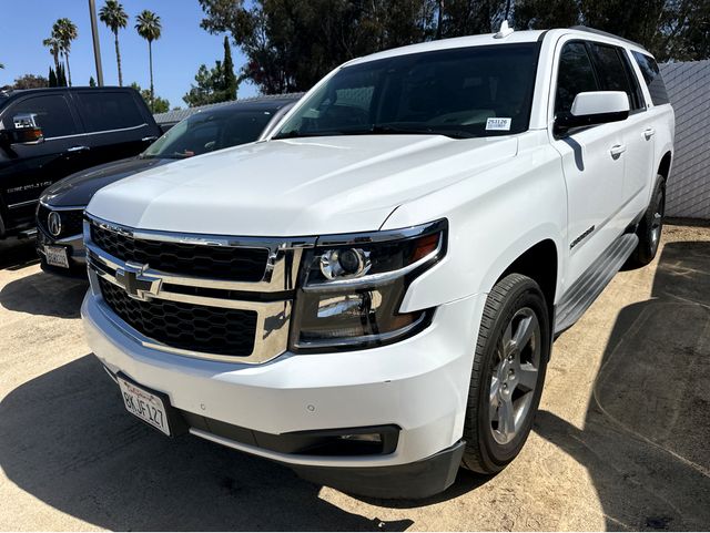 2019 Chevrolet Suburban LT photo 3