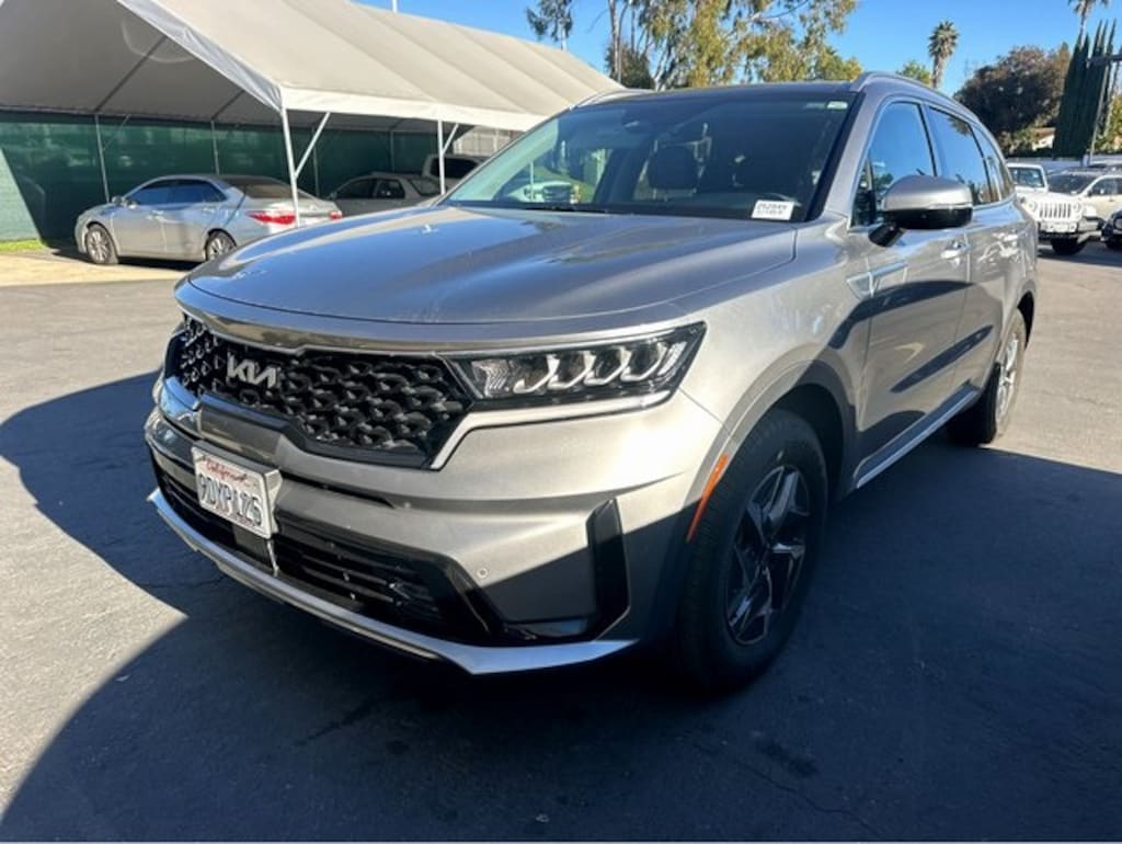 Used 2023 Kia Sorento Hybrid EX SUV
