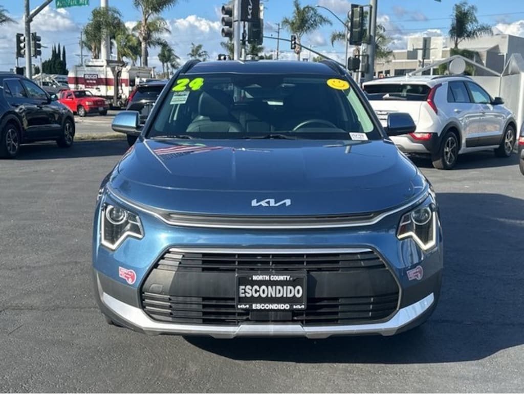 Used 2024 Kia Niro Plug-In Hybrid EX SUV
