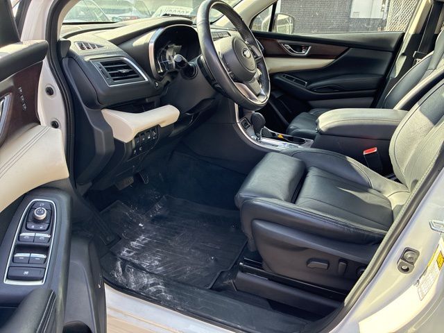 2022 Subaru Ascent Touring 7-Passenger photo 6