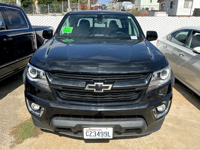 2017 Chevrolet Colorado Z71 photo 2