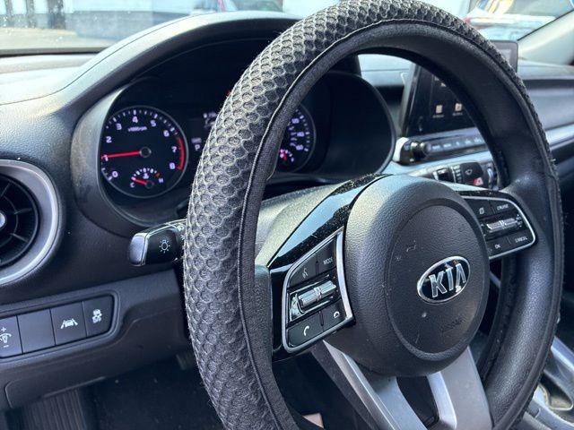 2021 Kia Forte LXS photo 4