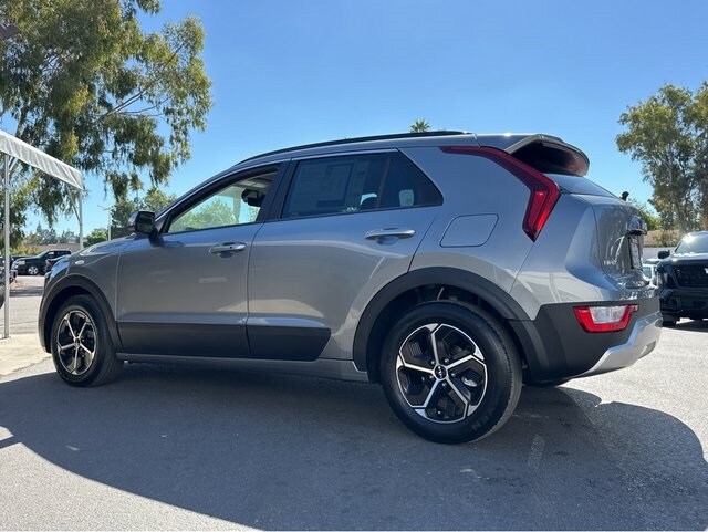 2024 Kia Niro EX photo 4