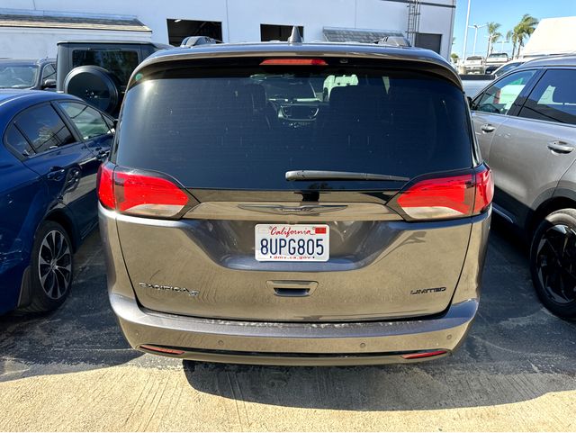 2020 Chrysler Pacifica Limited photo 5