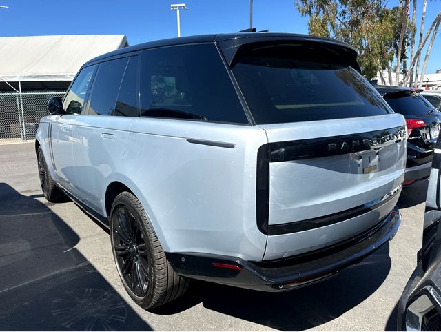 2024 Land Rover Range Rover P400 SE photo 4