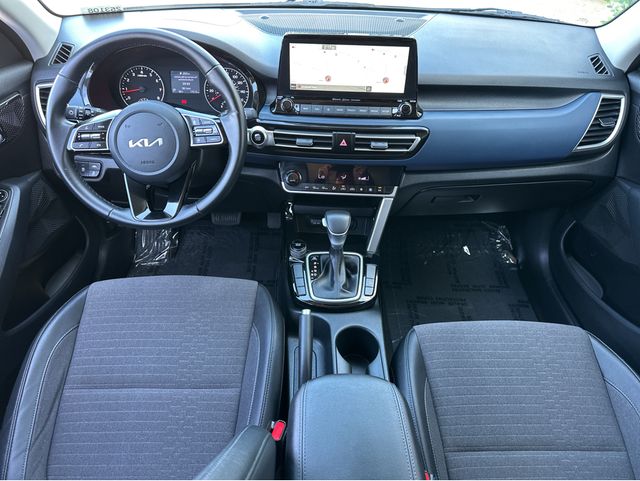 2022 Kia Seltos S photo 6