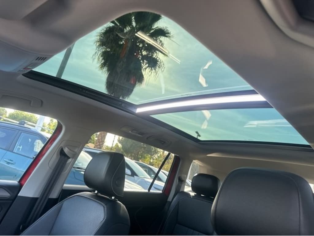 Used 2022 Volkswagen Tiguan 2.0T SE SUV