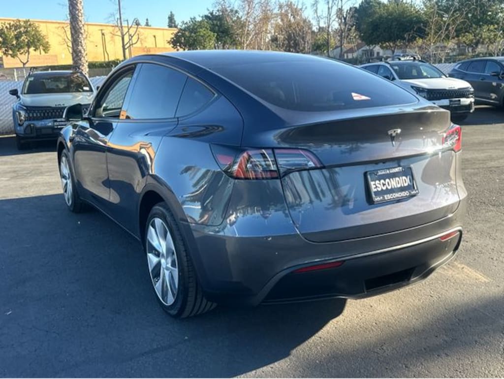 Used 2023 Tesla Model Y Long Range SUV