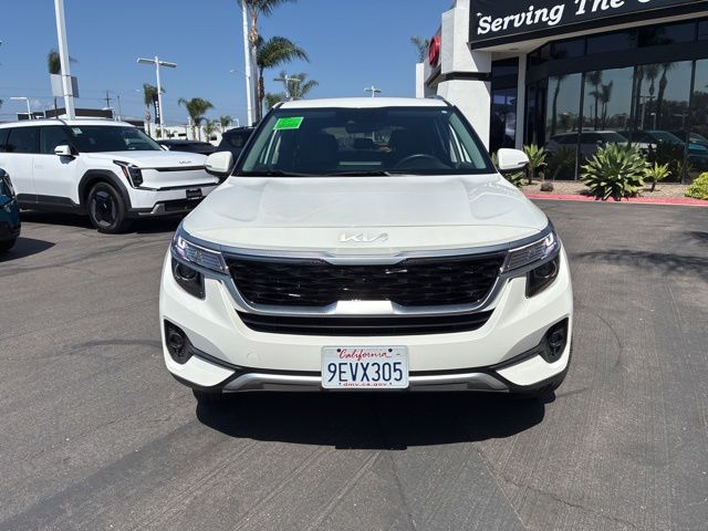 2023 Kia Seltos EX photo 2
