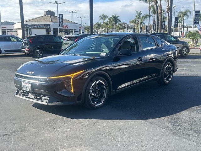 2025 Kia K4 EX photo 2
