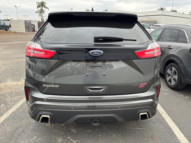 2019 Ford Edge ST photo 6