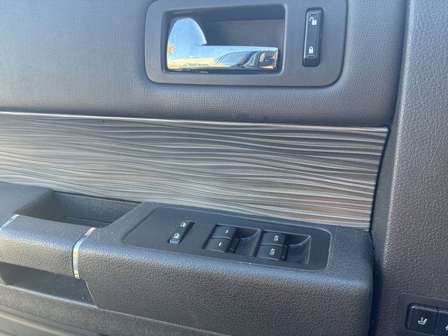 2019 Ford Flex SEL photo 4