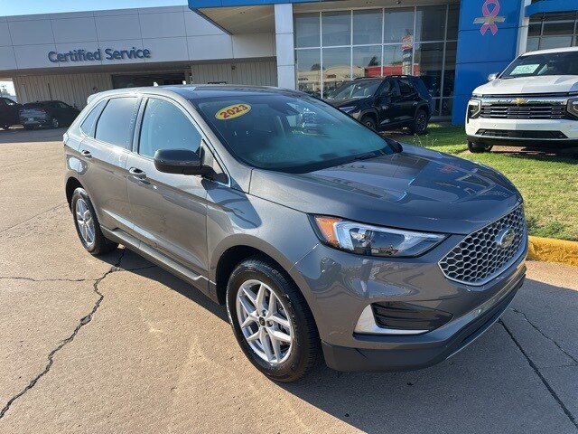 2023 Ford Edge SEL photo 4