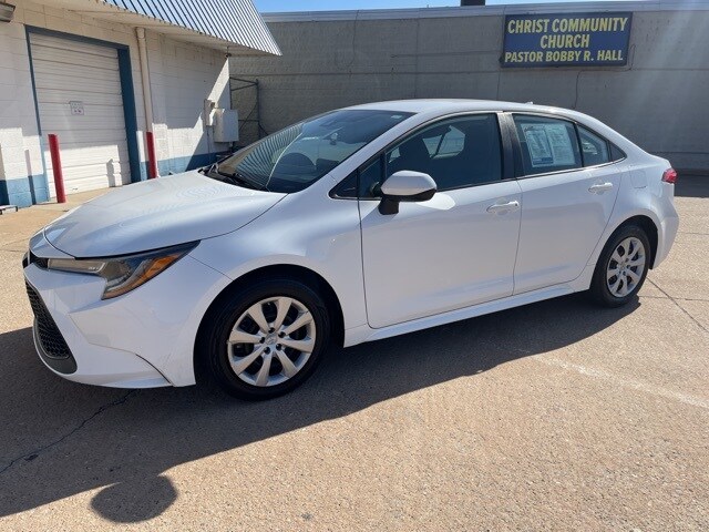 2021 Toyota Corolla LE photo 3