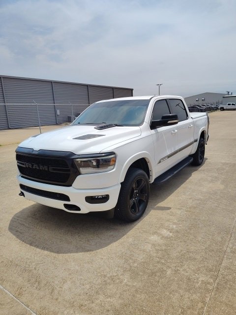 2021 Ram 1500 Big Horn photo 3