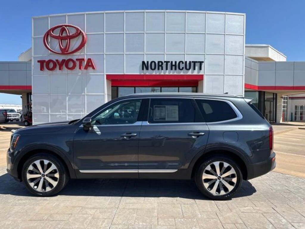 Used 2022 Kia Telluride S