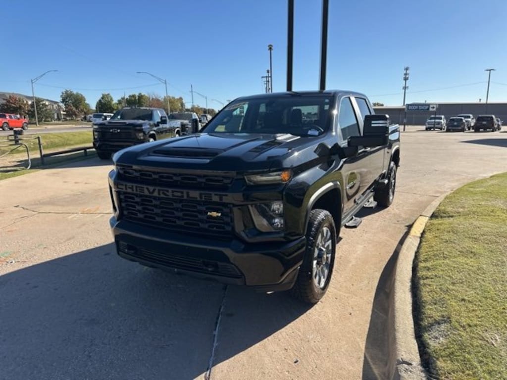Used 2023 Chevrolet Silverado 2500 HD Custom Truck