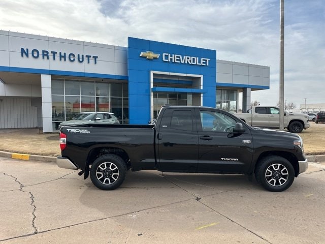 2021 Toyota Tundra SR5's photo