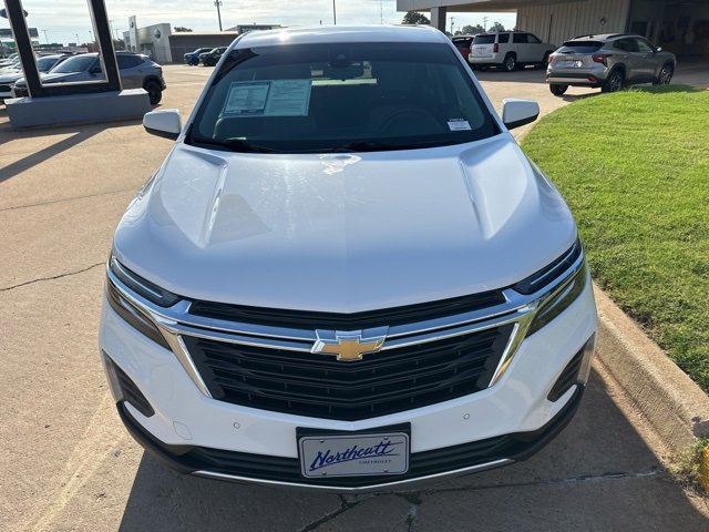 2022 Chevrolet Equinox LT photo 3