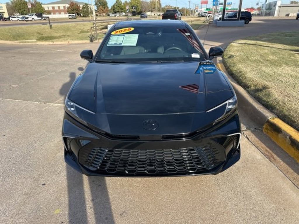 Used 2025 Toyota Camry LE