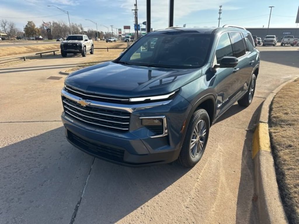New 2026 Chevrolet Traverse LT SUV