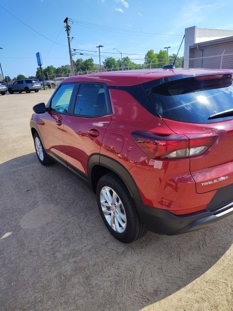 2026 Chevrolet Trailblazer LS photo 3