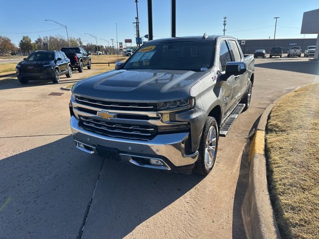 2019 Chevrolet Silverado 1500 LTZ photo 2
