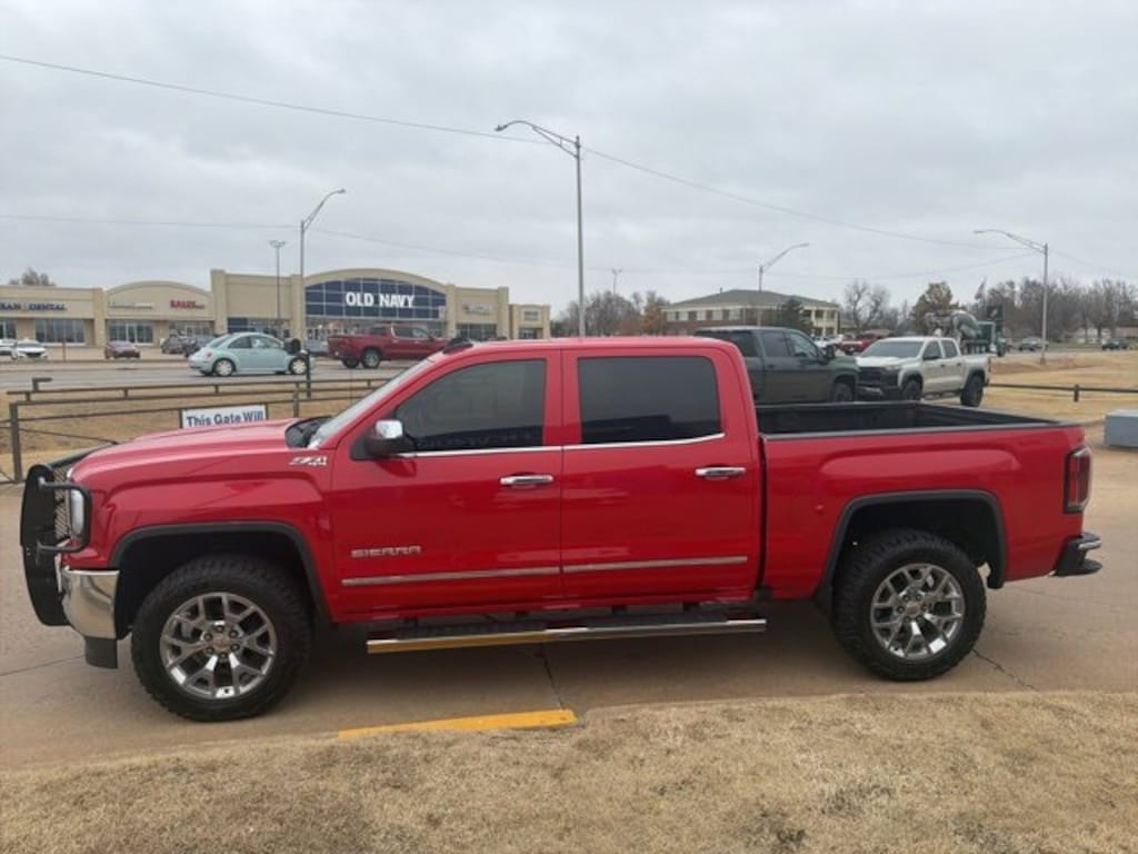 Used 2018 GMC Sierra 1500 SLT Truck
