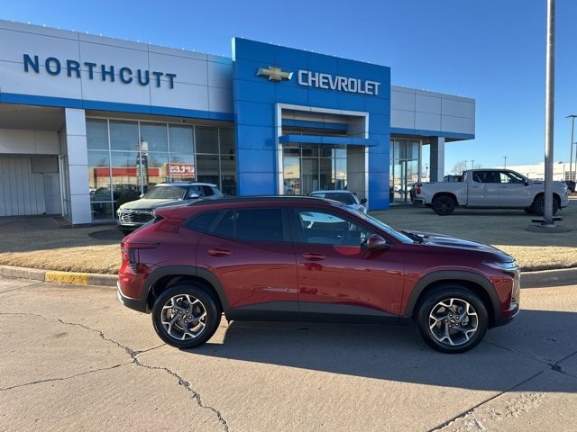 2025 Chevrolet Trax LT's photo