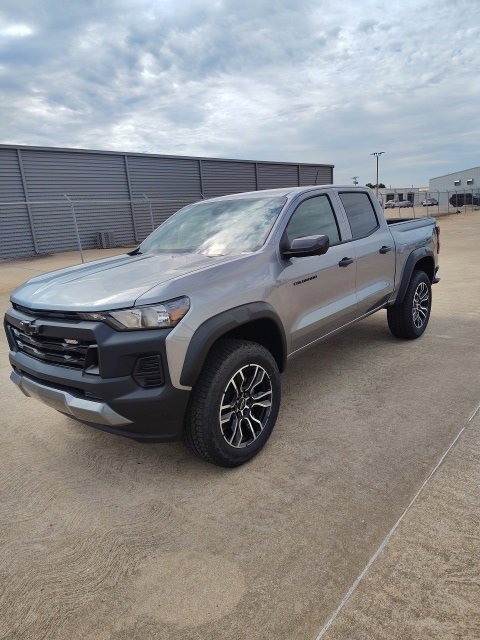 2025 Chevrolet Colorado Trail Boss photo 3