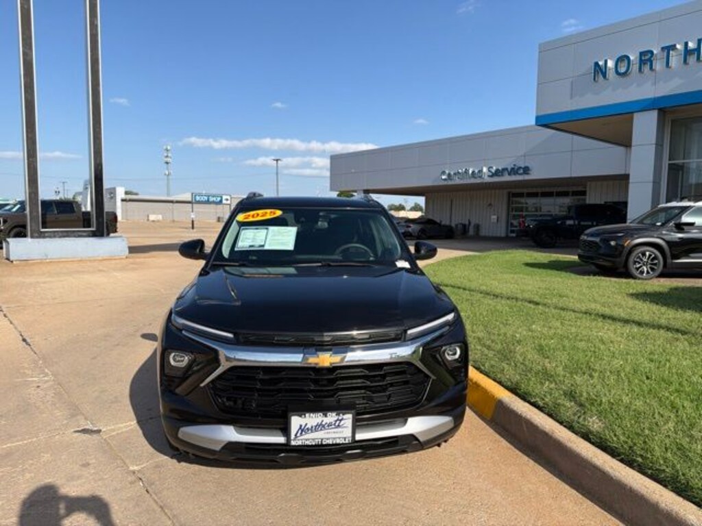 Used 2025 Chevrolet Trailblazer LT SUV