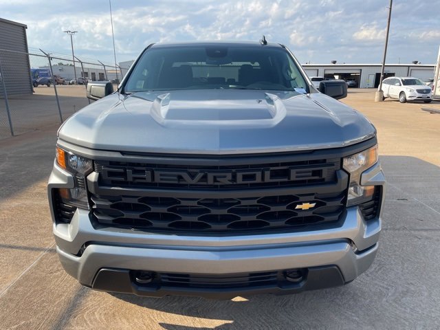 2024 Chevrolet Silverado 1500 Custom photo 3