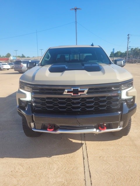 2023 Chevrolet Silverado 1500 ZR2 photo 2