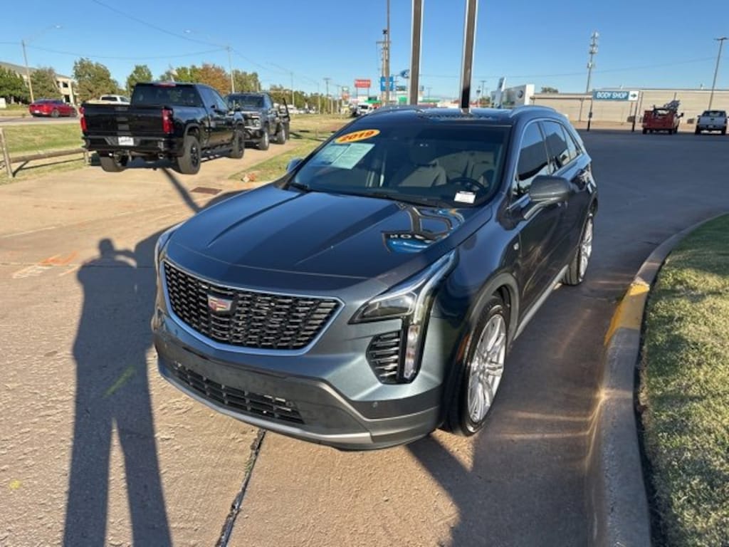 Used 2019 CADILLAC XT4 FWD Premium Luxury SUV