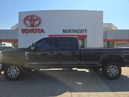 2021 Ford F-350SD Lariat Truck