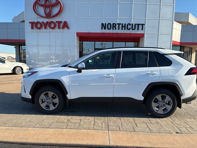 2024 Toyota RAV4 XLE