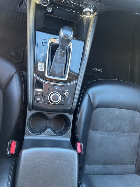 2018 Mazda CX-5 Touring photo 2