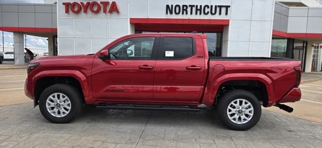 2025 Toyota Tacoma SR5's photo