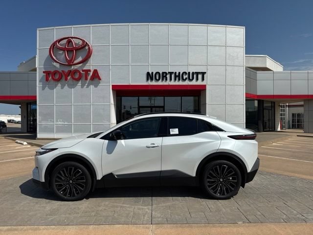 2026 Toyota C-HR XSE