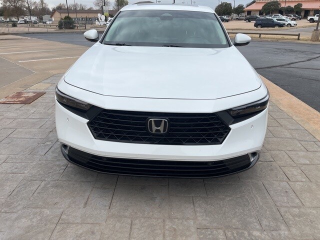 2024 Honda Accord Hybrid Touring photo 3