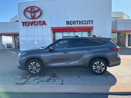 2023 Toyota Highlander XLE SUV