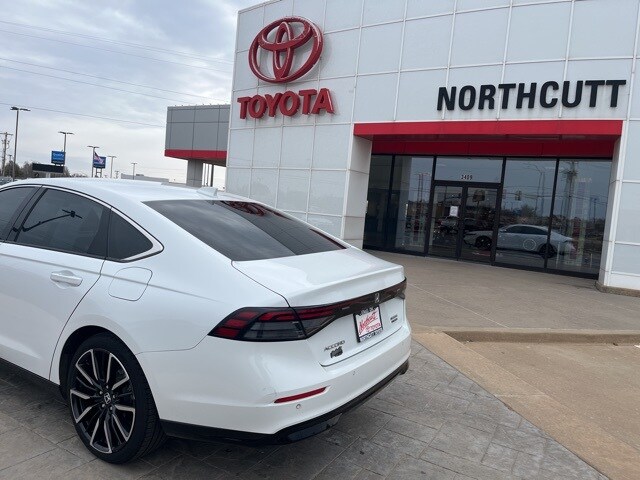 2024 Honda Accord Hybrid Touring photo 4