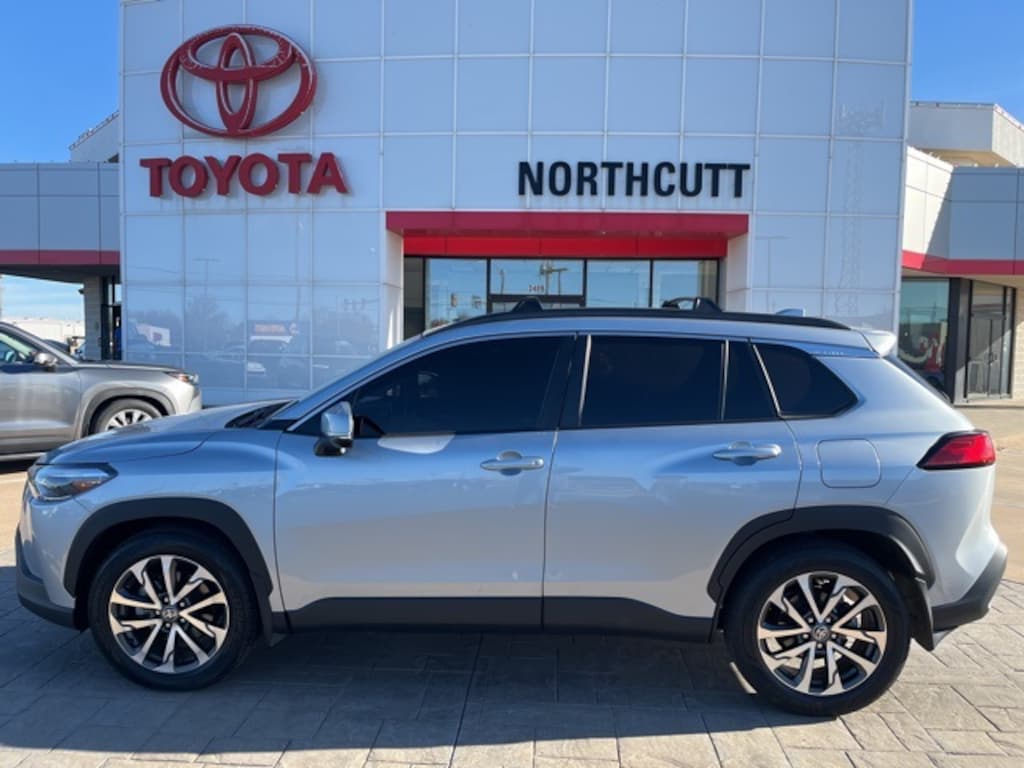 Used 2023 Toyota Corolla Cross XLE SUV