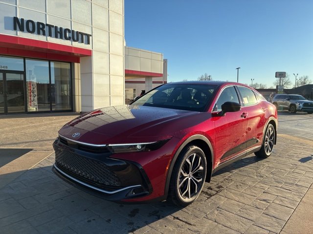 2026 Toyota Crown XLE photo 2