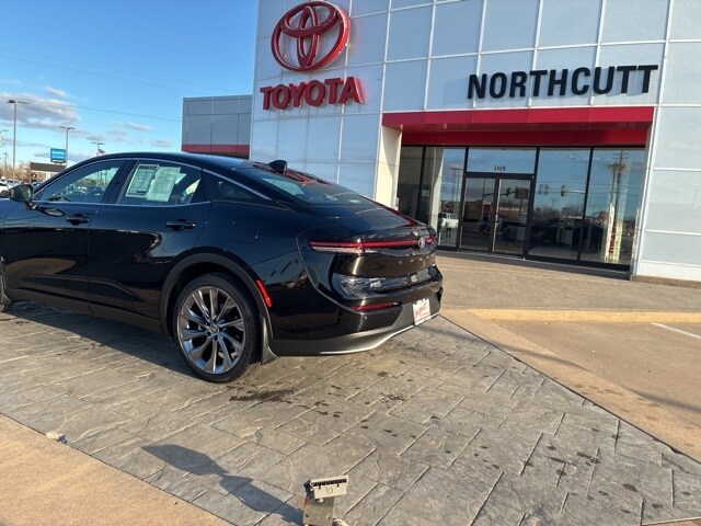 2023 Toyota Crown Limited photo 4